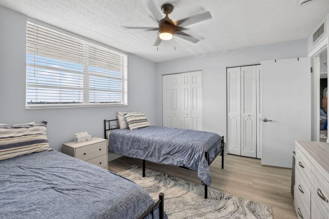 5700 NW 2nd Avenue Apt 711, Boca Raton, FL 33487