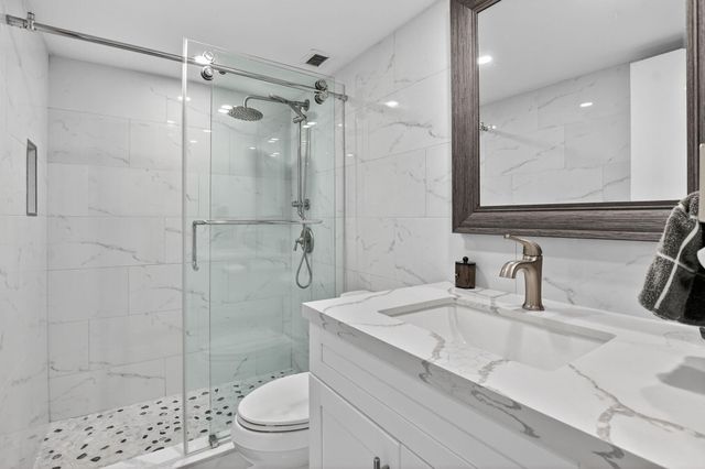 5700 NW 2nd Avenue Apt 711, Boca Raton, FL 33487