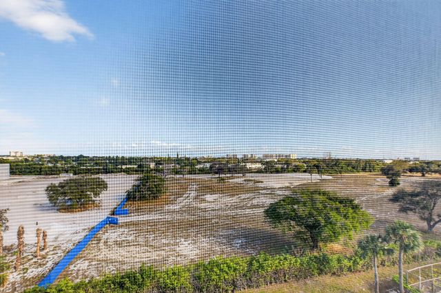 5700 NW 2nd Avenue Apt 711, Boca Raton, FL 33487