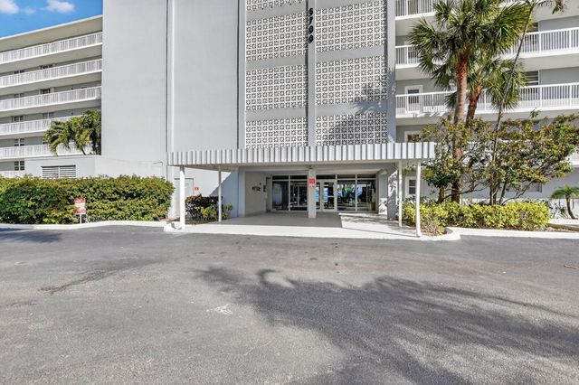 5700 NW 2nd Avenue Apt 711, Boca Raton, FL 33487