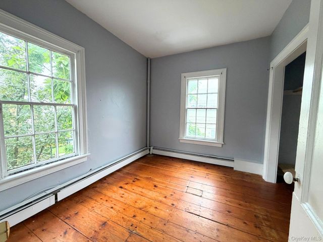 36 South Street 36, Warwick, NY 10990