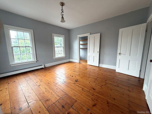 36 South Street 36, Warwick, NY 10990