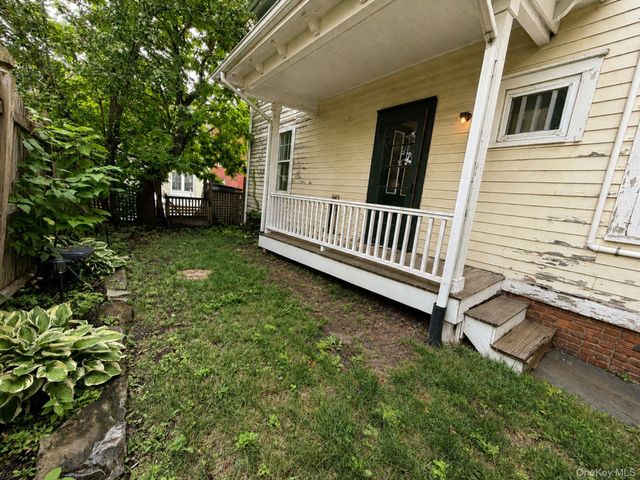 36 South Street 36, Warwick, NY 10990