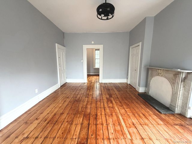 36 South Street 36, Warwick, NY 10990