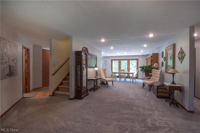 6476 Harbor Drive NW, Canton, OH 44718
