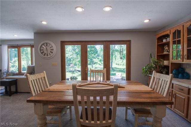6476 Harbor Drive NW, Canton, OH 44718