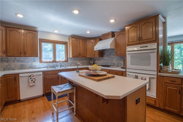 6476 Harbor Drive NW, Canton, OH 44718