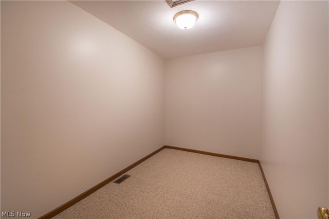 6476 Harbor Drive NW, Canton, OH 44718