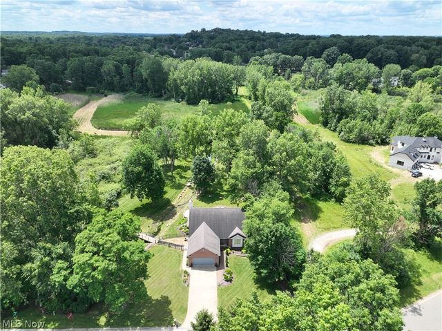 6476 Harbor Drive NW, Canton, OH 44718