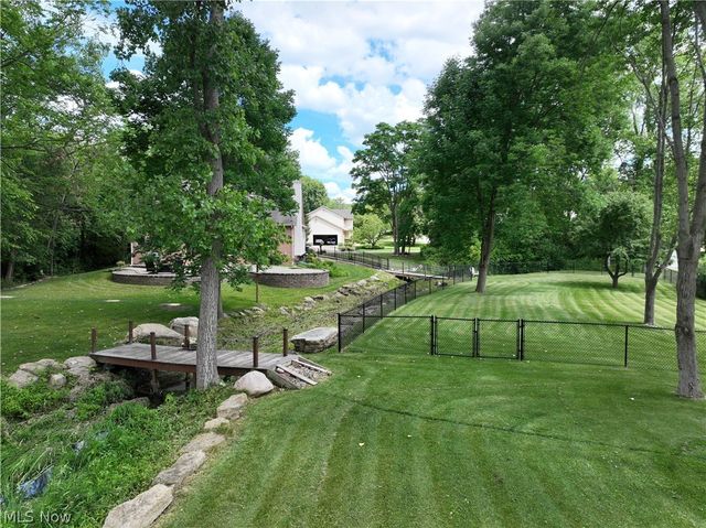 6476 Harbor Drive NW, Canton, OH 44718