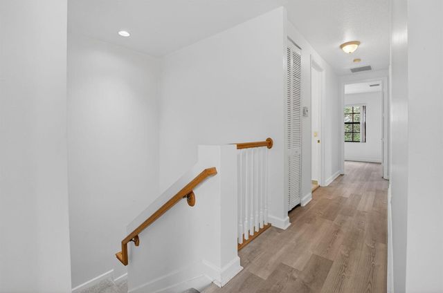 114 E Astor Circle E, Delray Beach, FL 33484