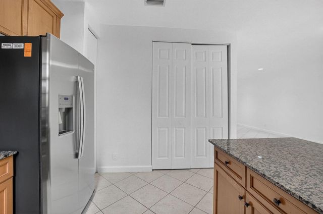 114 E Astor Circle E, Delray Beach, FL 33484