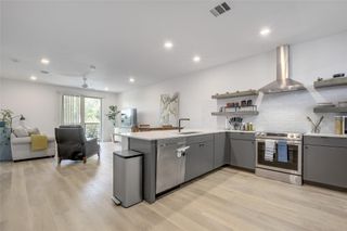 2709 E 5th ST 2305, Austin, TX 78702