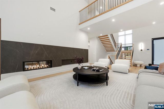 577 Floyd Street, Englewood Cliffs, NJ 07632