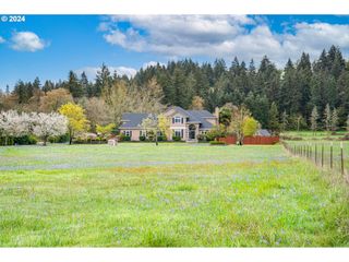 28072 BRIDGES Ln, Eugene, OR 97402
