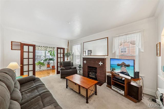 4611 Quincy Street, St Louis, MO 63116