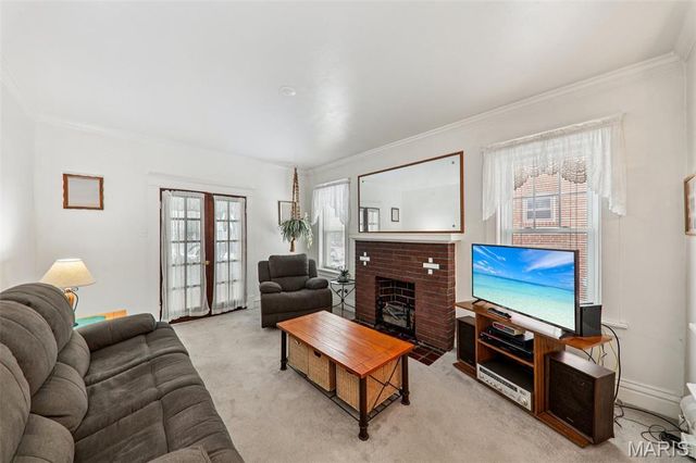 4611 Quincy Street, St Louis, MO 63116