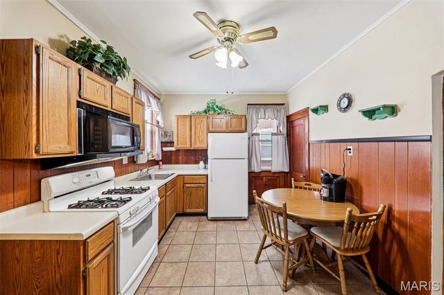 4611 Quincy Street, St Louis, MO 63116