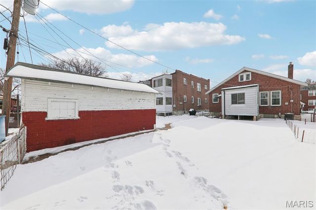 4611 Quincy Street, St Louis, MO 63116