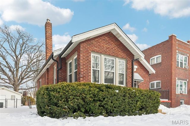 4611 Quincy Street, St Louis, MO 63116