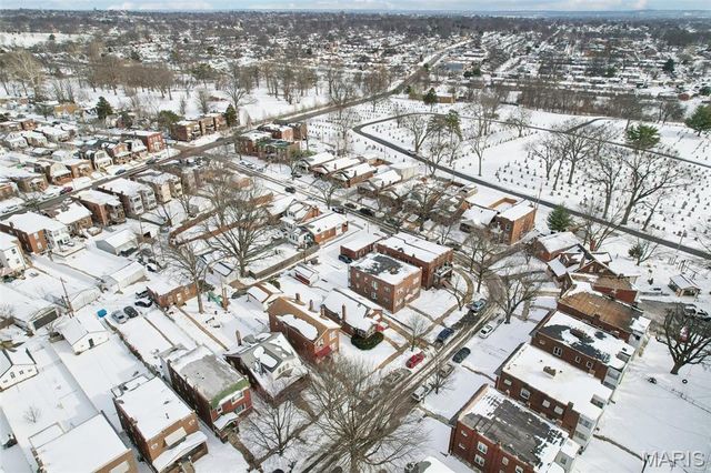 4611 Quincy Street, St Louis, MO 63116