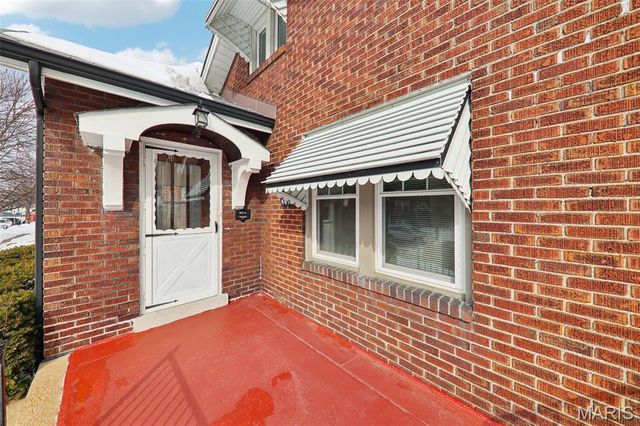 4611 Quincy Street, St Louis, MO 63116