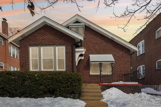 4611 Quincy Street, St Louis, MO 63116