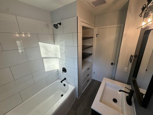 5474 N 56th STREET, Milwaukee, WI 53218