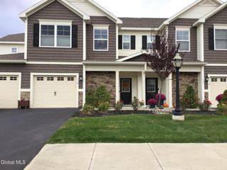 12 Jared Court, Colonie, NY 12047