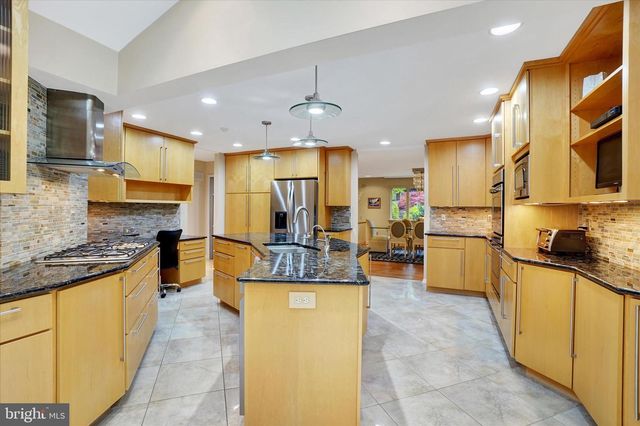 167 N STRATHCONA DR, York, PA 17403