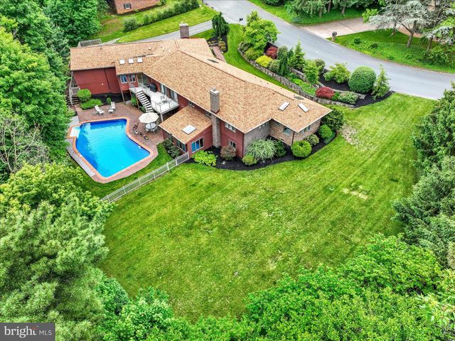 167 N STRATHCONA DR, York, PA 17403
