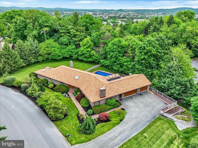 167 N STRATHCONA DR, York, PA 17403