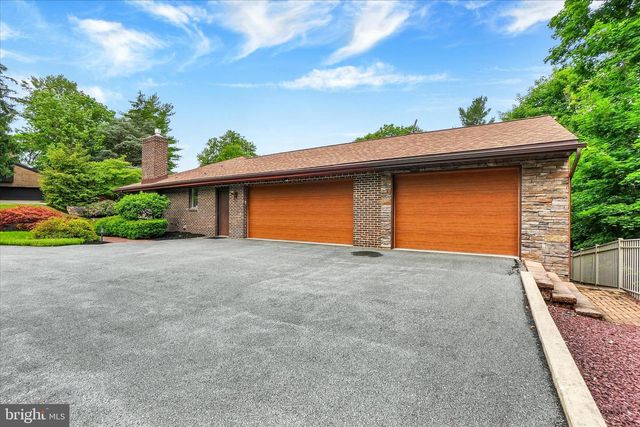 167 N STRATHCONA DR, York, PA 17403