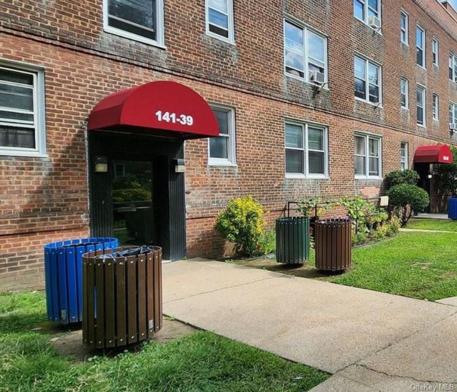 14139 79TH AVE 3O, Kew Garden Hills, NY 11367