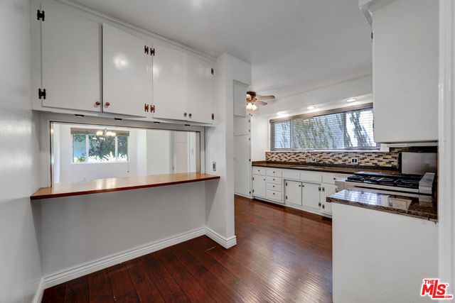 6928 Vanscoy Avenue, North Hollywood, CA 91605