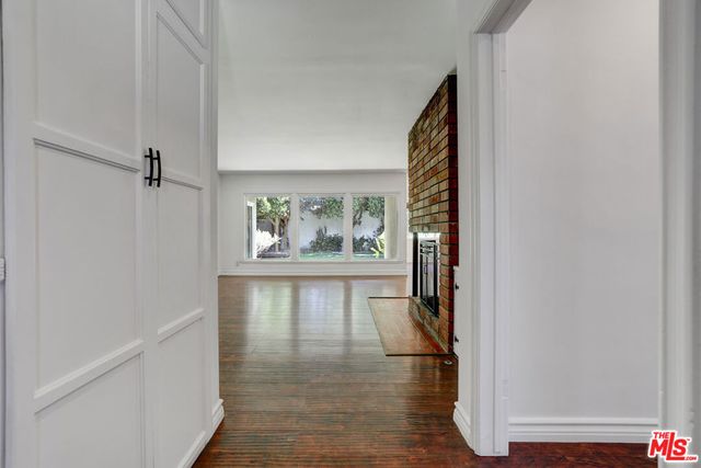 6928 Vanscoy Avenue, North Hollywood, CA 91605
