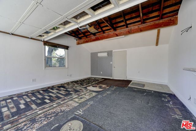 6928 Vanscoy Avenue, North Hollywood, CA 91605