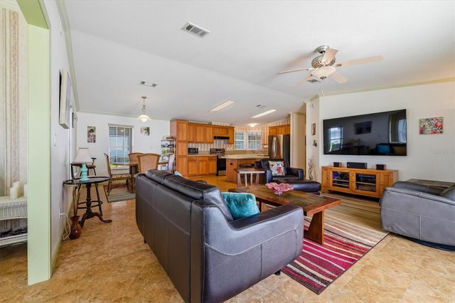 10027 EQUITY AVENUE, Dade City, FL 33525