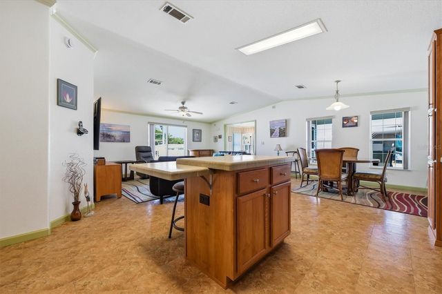 10027 EQUITY AVENUE, Dade City, FL 33525