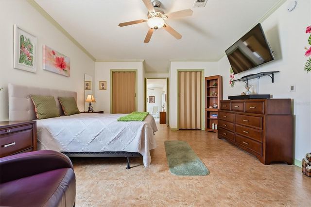 10027 EQUITY AVENUE, Dade City, FL 33525