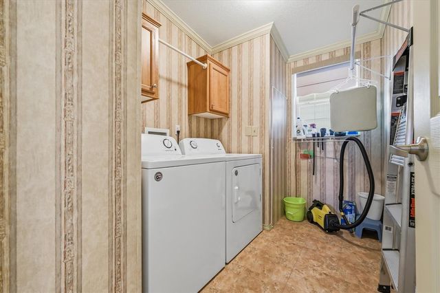 10027 EQUITY AVENUE, Dade City, FL 33525