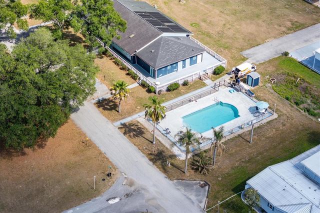 10027 EQUITY AVENUE, Dade City, FL 33525