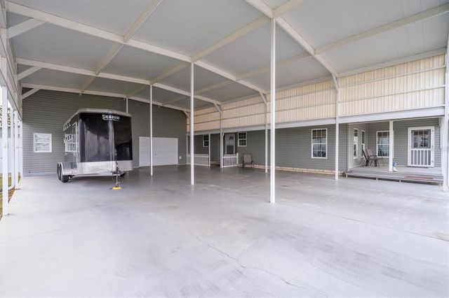 10027 EQUITY AVENUE, Dade City, FL 33525