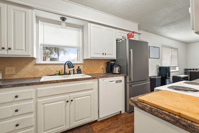 726 6th Street, Wolfforth, TX 79382