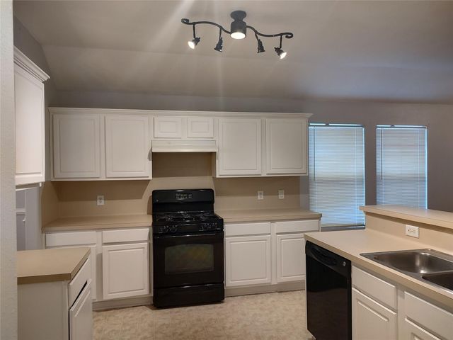 12618 Roxdale Ridge Drive, Houston, TX 77044