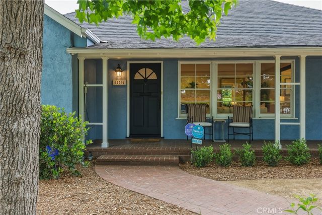 11592 Kling Street, Toluca Lake, CA 91602