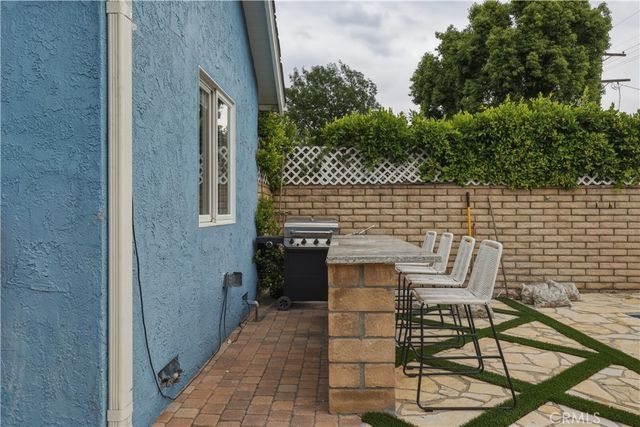 11592 Kling Street, Toluca Lake, CA 91602