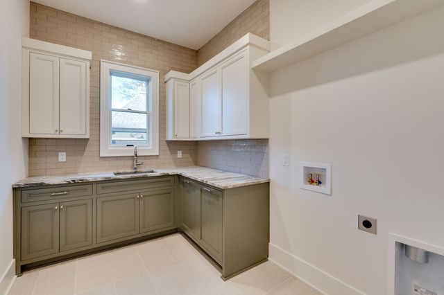 304 54th Ave, N, Nashville, TN 37209