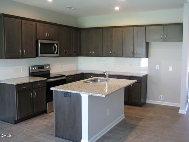 422 Morgan Brook Way, Rolesville, NC 27571