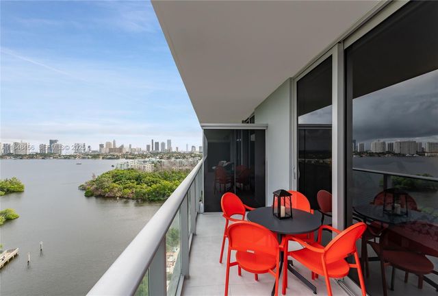 16385 Biscayne Boulevard 1503 +2Parking, North Miami Beach, FL 33160